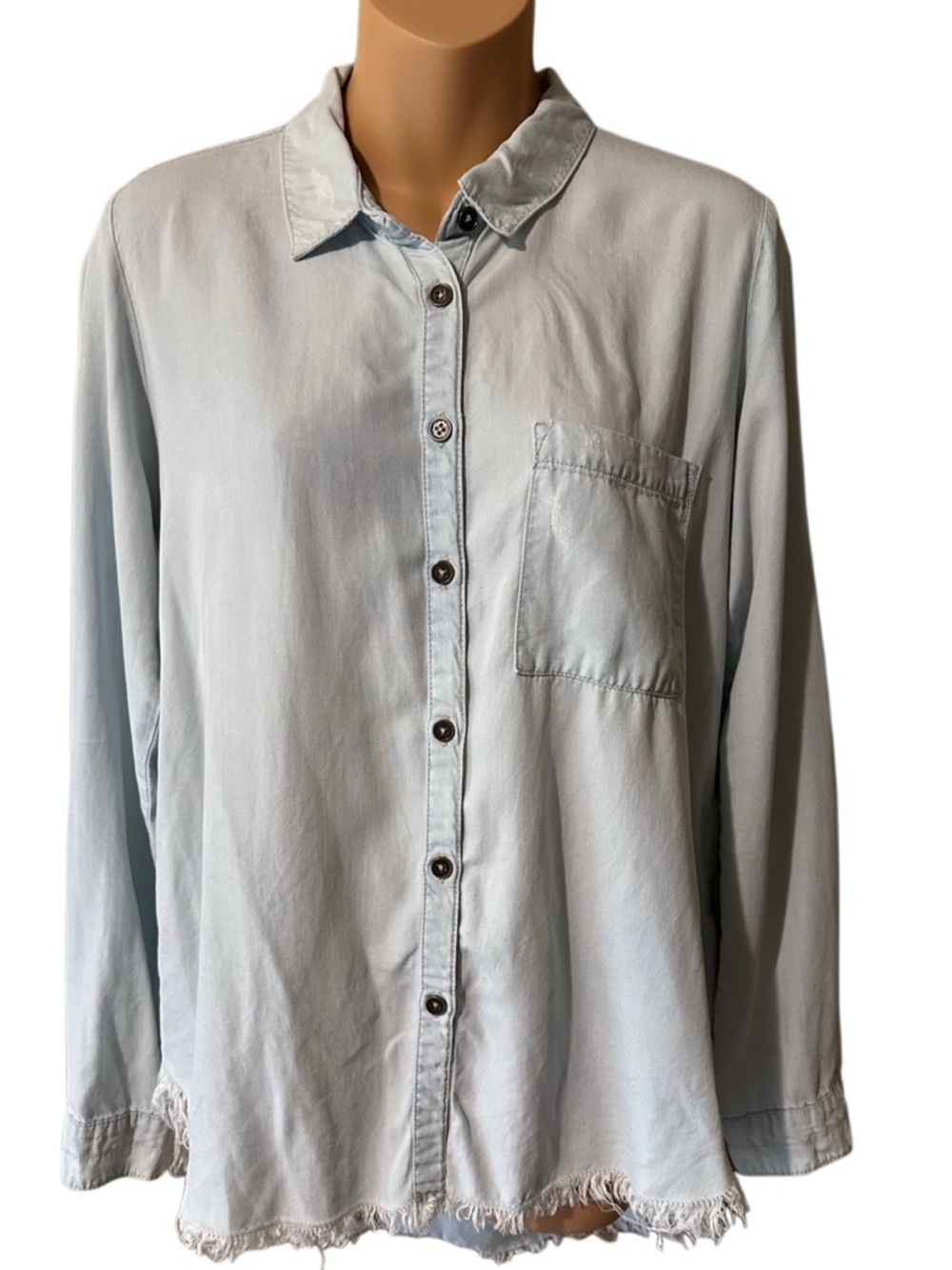 Urban Daizy S Tencel Chambray Raw Hem Button Down Shirt Light Wash Blouse